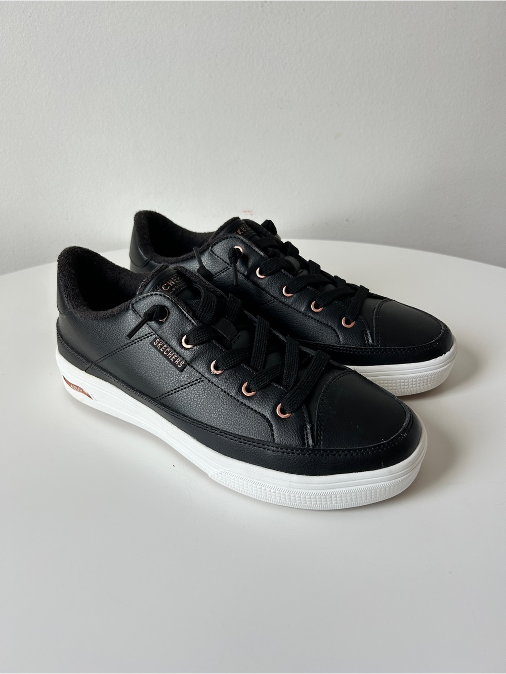 NEW Skechers Arch Fit Black Leather Sneakers Rose Gold Details